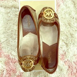 Michael Kors flats